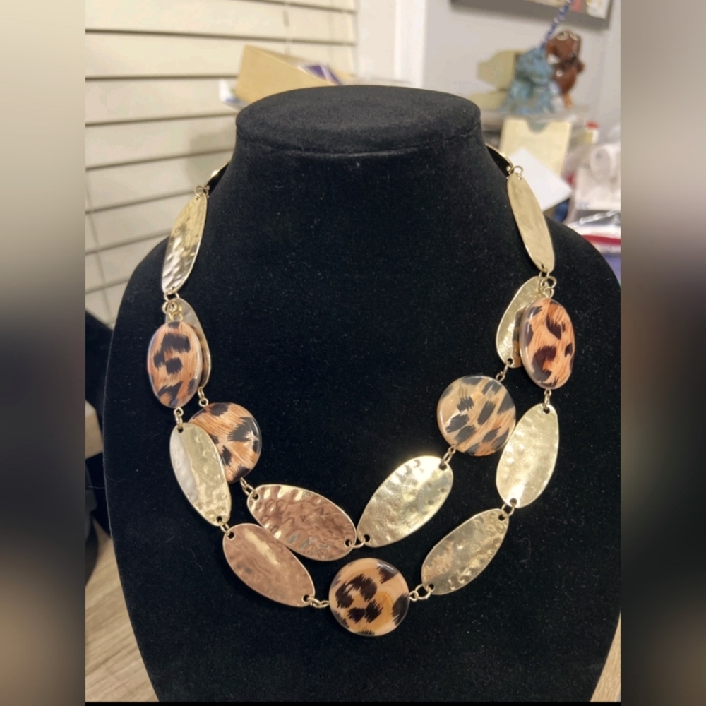 Vintage Jules B Gold Tone And Animal Print Necklace Signed 2 Strand